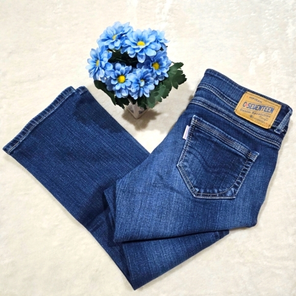 C-SEVENTEEN Blue Wash Embroidered Jeans | Size 29 | Low Rise | EUC - Picture 1 of 13